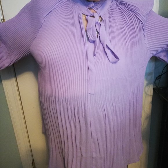 CHICO'S LAVENDER  PLEASANT PLISEE TOP - Picture 2 of 6
